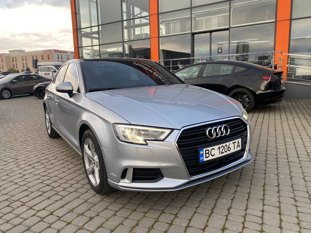 Фото Автомобіля