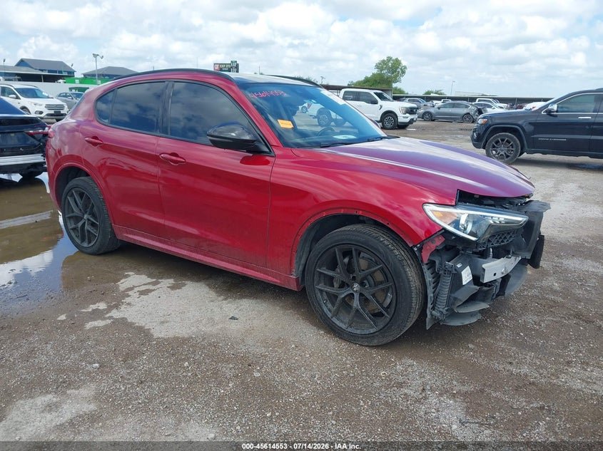 Alfa Romeo Stelvio 2021